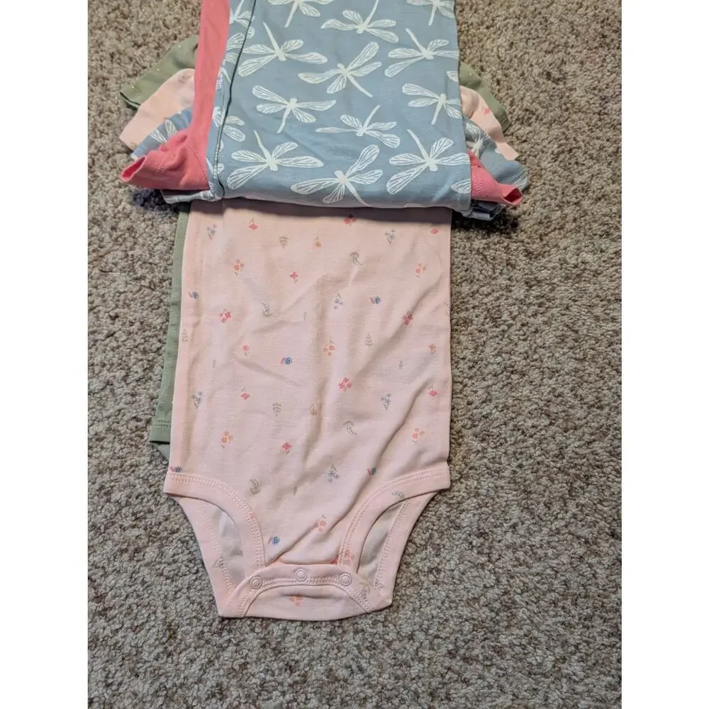 NWT - 4 pack of CARTERS BABY Girls Bodysuits, Short sleeve Onesies, size 18 mos